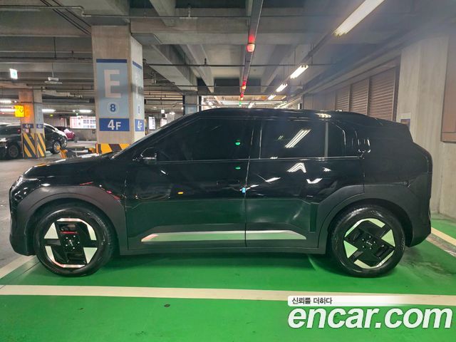 Kia EV3 Long Range 2WD Earth — пробег 31 000 км — фото 3 из 5