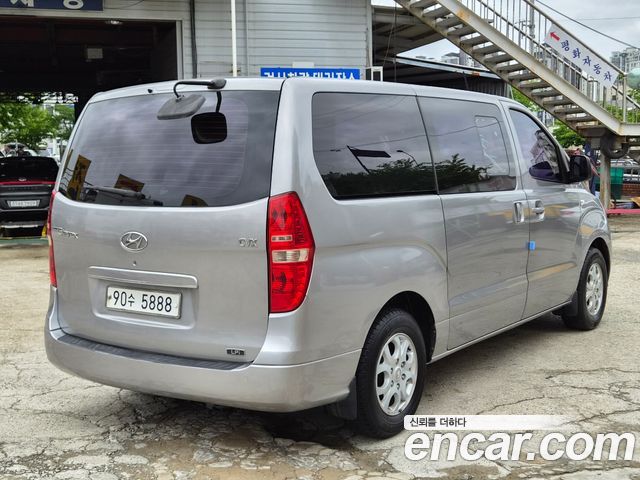 Hyundai Starex 5-Seater LPi VAN CVX Luxury — пробег 135 000 км — фото 4 из 5