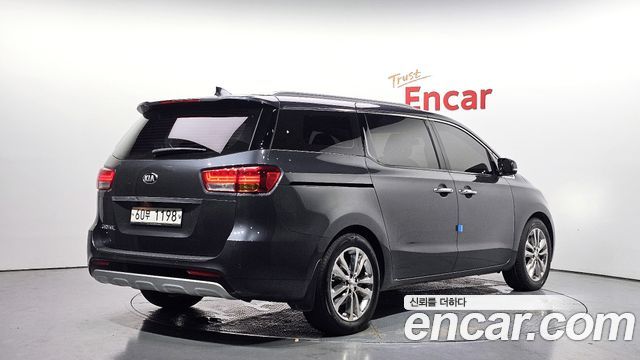 Kia Carnival из Кореи Encar