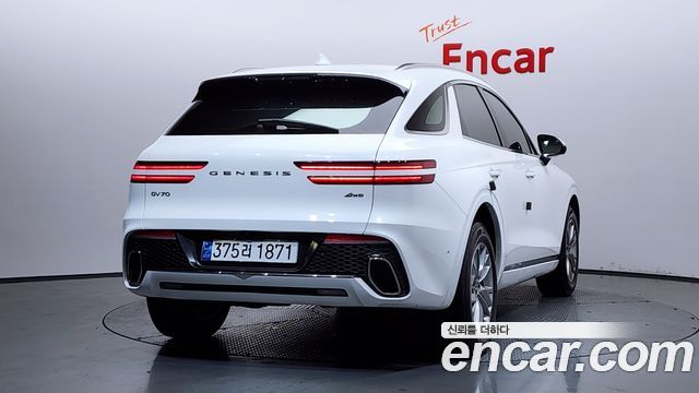 Genesis GV70 из Кореи Encar