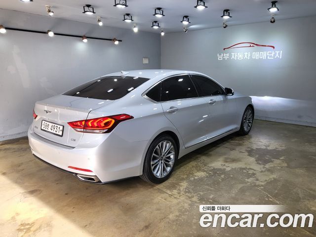 Hyundai Genesis из Кореи Encar