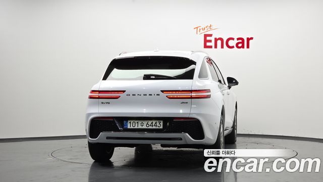 Genesis GV70 из Кореи Encar
