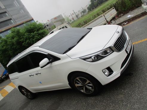Kia Carnival 11-seater Luxury — пробег 279 000 км — фото 3 из 5