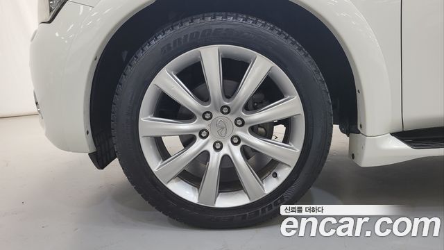 Infiniti QX из Кореи Encar