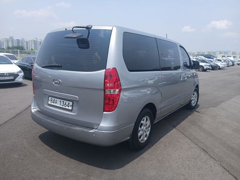 Hyundai Starex 5-Seater VAN CVX Luxury — пробег 178 376 км — фото 5 из 5