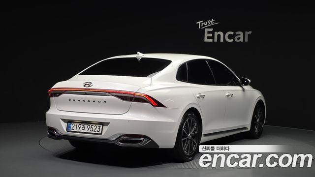 Hyundai Grandeur из Кореи Encar