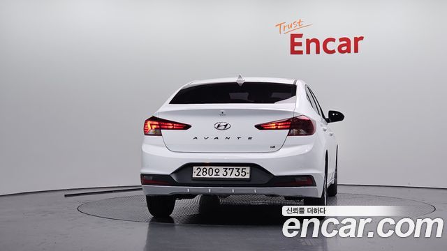 Hyundai AVANTE из Кореи Encar