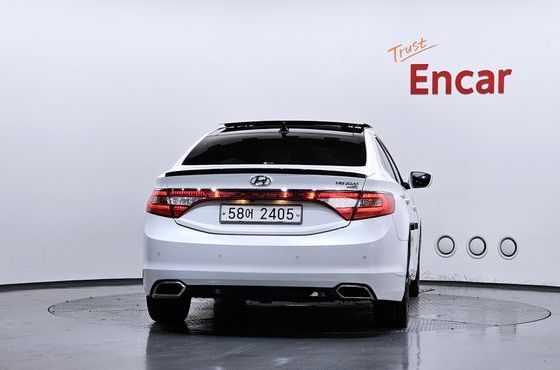 Hyundai Grandeur HG220 Diesel Premium — пробег 178 173 км — фото 4 из 5