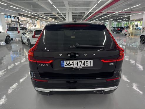 Volvo XC60 B5 Ultra Bright Air Sus — пробег 1 073 км — фото 4 из 5