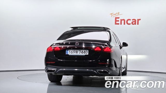 Mercedes-Benz E-Class из Кореи Encar