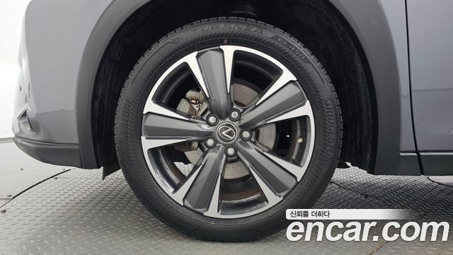 Lexus UX из Кореи Encar