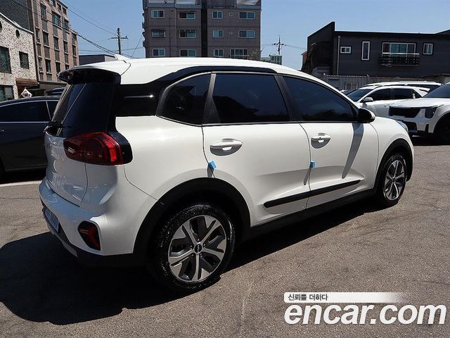 Kia Niro Air — пробег 161 590 км — фото 3 из 5