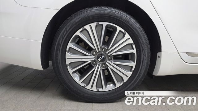 Kia K7 из Кореи Encar