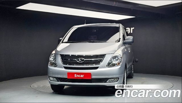 Hyundai Starex 3-Seater VAN CVX Luxury — пробег 180 389 км — фото 3 из 5