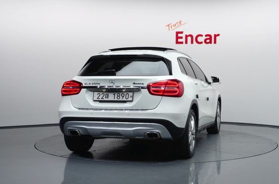 Mercedes-Benz GLA-Class GLA200 CDI — пробег 99 886 км — фото 4 из 5