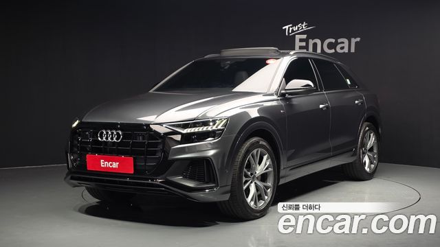Audi Q8 55 TFSI Quattro Premium — пробег 42 835 км — фото 1 из 5