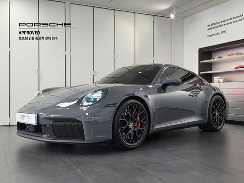 Porsche 911 Carrera GTS — пробег 5 454 км — фото 1 из 5