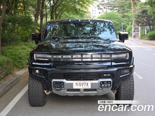 GMC Hummer EV e4WD — пробег 8 000 км — фото 1 из 5