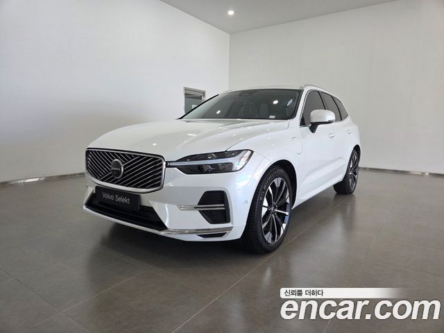 Volvo XC90 T8 Ultra Bright Hybrid — пробег 5 213 км — фото 1 из 5
