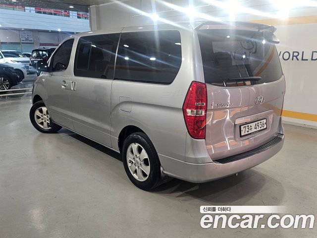 Hyundai Starex 4WD 12-Seater Wagon modern — пробег 113 427 км — фото 4 из 5