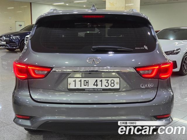 Infiniti QX60 3.5 AWD — пробег 198 197 км — фото 4 из 5