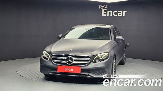 Mercedes-Benz E-Class E220d Avantgarde — пробег 93 403 км — фото 3 из 5