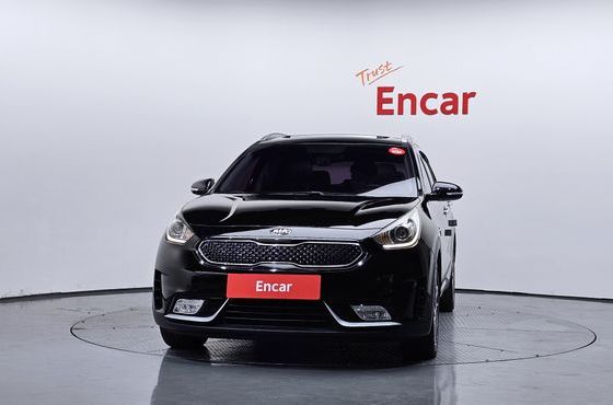 Kia Niro Prestige — пробег 105 994 км — фото 3 из 5