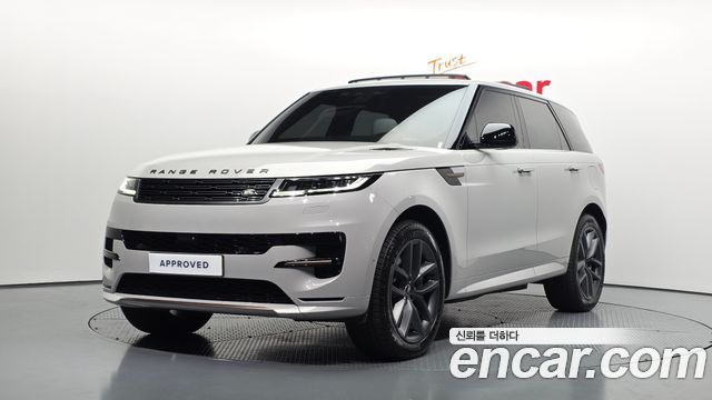 Land Rover Range Rover Sport P550E Dynamic HSE — пробег 3 898 км — фото 1 из 5