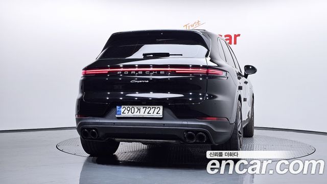 Porsche Cayenne 3.0 E-Hybrid — пробег 26 243 км — фото 4 из 5