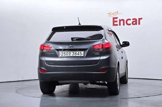 Hyundai Tucson Diesel 2WD X20 Luxury — пробег 137 309 км — фото 4 из 5