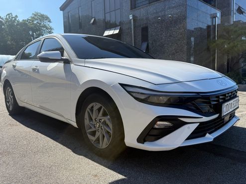 Hyundai AVANTE 1.6 Modern — пробег 11 600 км — фото 3 из 5