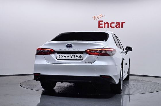 Toyota Camry 2.5 LE Hybrid — пробег 25 142 км — фото 4 из 5