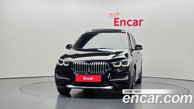 BMW X1 xDrive 20i xLine — пробег 13 539 км — фото 3 из 5