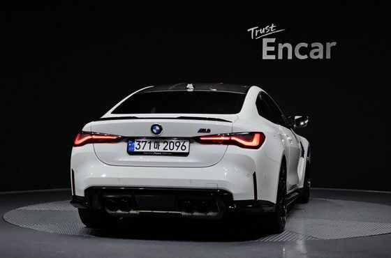 BMW M4 M4 Competition M xDrive — пробег 21 443 км — фото 4 из 5
