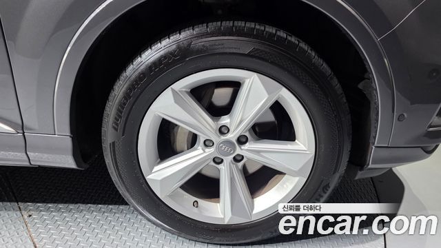 Audi Q7 из Кореи Encar