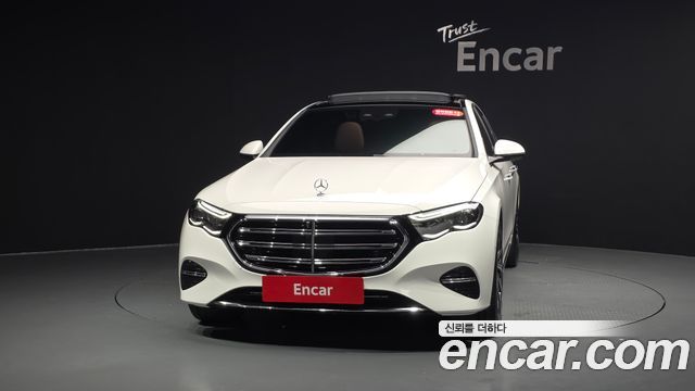 Mercedes-Benz E-Class E300 4MATIC Exclusive — пробег 9 179 км — фото 3 из 5