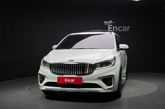 Kia Carnival 9-Seater Noblesse Special — пробег 89 326 км — фото 3 из 5