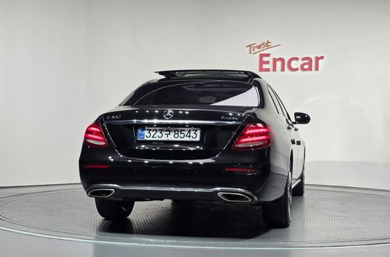 Mercedes-Benz E-Class E300 4MATIC Avnatgarde — пробег 115 283 км — фото 4 из 5