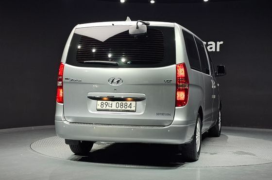 Hyundai Starex Van 5-Seater Modern — пробег 56 278 км — фото 4 из 5