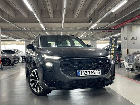 Audi Q3 TFSI Quattro S Line Black Edition — пробег 47 км — фото 1 из 5