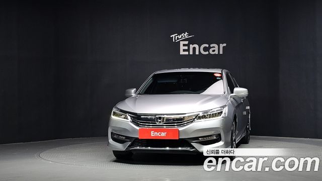 Honda Accord 2.4 9th — пробег 69 543 км — фото 3 из 5