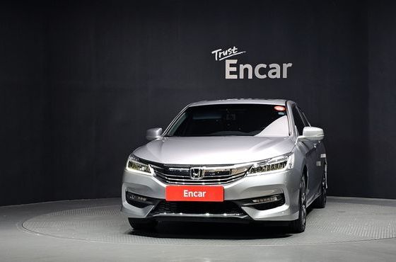 Honda Accord 2.4 9th — пробег 69 543 км — фото 3 из 5