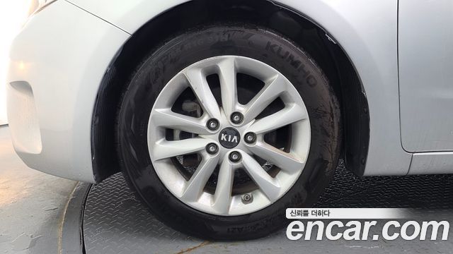 Kia K3 из Кореи Encar