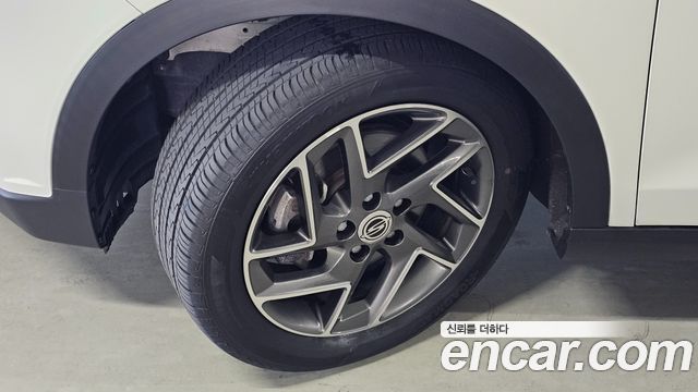 Ssangyong TIBOLI из Кореи Encar