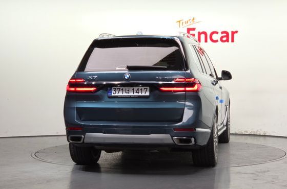 BMW X7 xDrive 40i Design Pure Excellence 7-Seater — пробег 73 487 км — фото 4 из 5