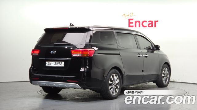 Kia Carnival из Кореи Encar