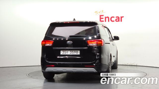 Kia Carnival из Кореи Encar