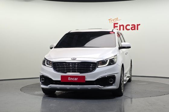 Kia Carnival 9-Seater Noblesse Special — пробег 127 678 км — фото 3 из 5
