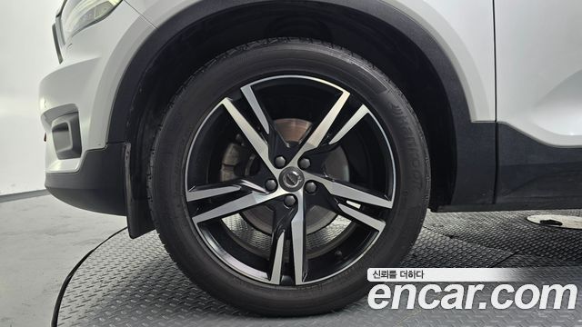 Volvo XC40 из Кореи Encar