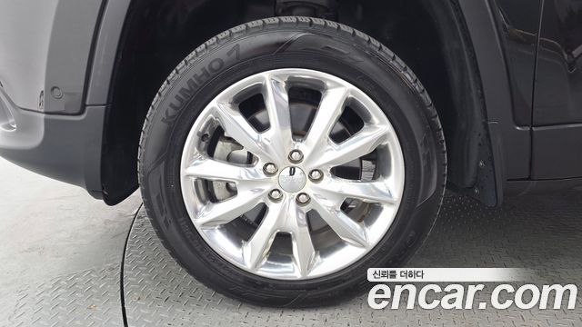 Jeep Cherokee 2.0 Diesel LIMITED 4WD — пробег 104 890 км — фото 5 из 5